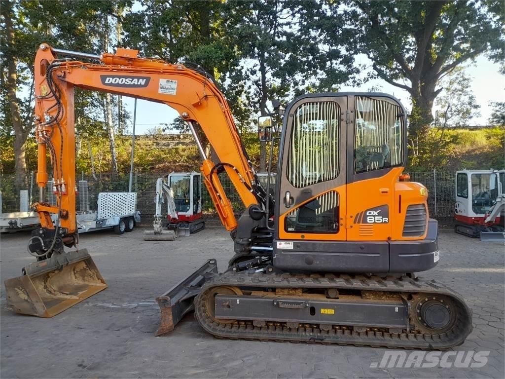 Doosan DX85R-3 Midi rýpadlá 7 t - 12 t