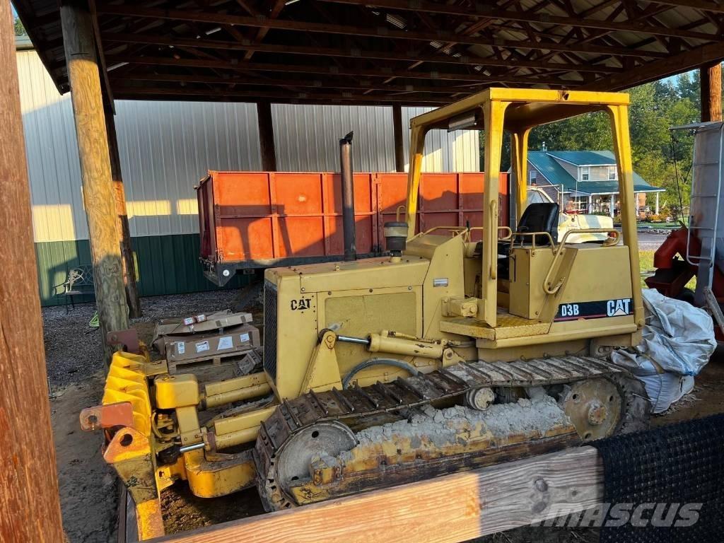 CAT D 3 B Pásové dozéry