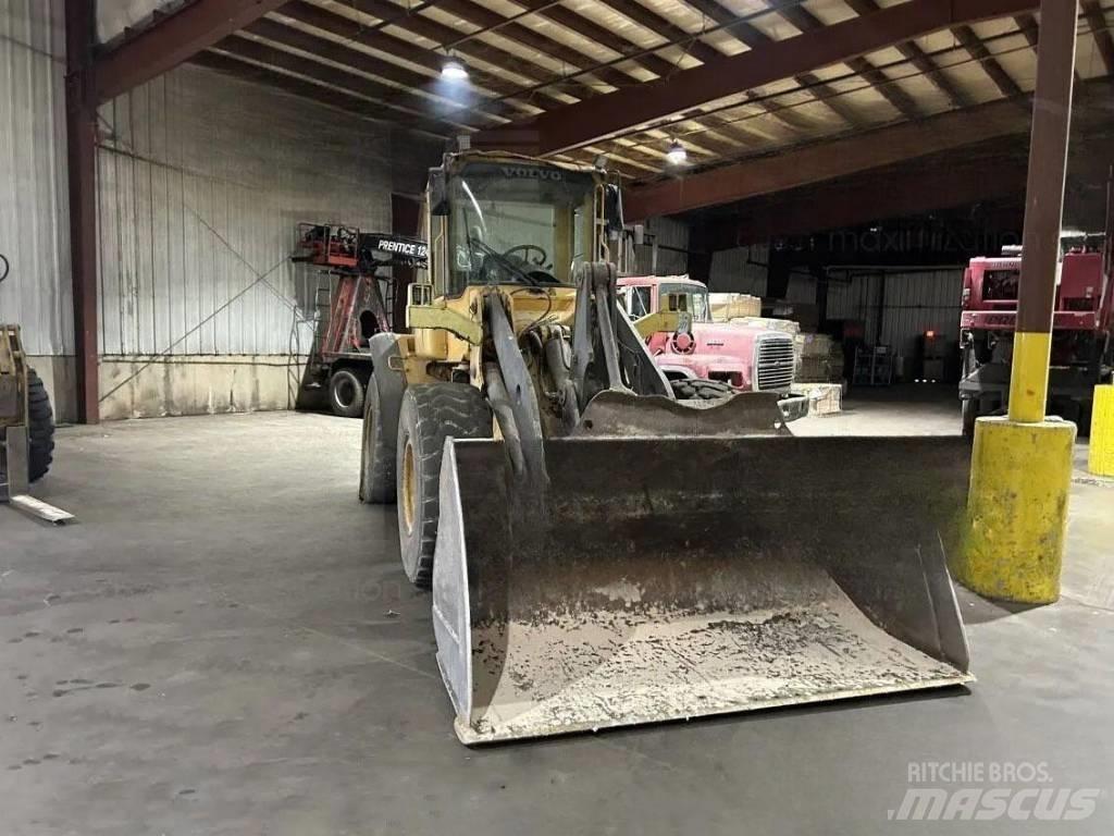 Volvo L 90 E Kolesové nakladače