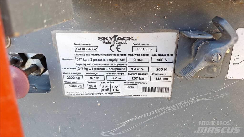 SkyJack SJIII4632 Nožnicové zdvíhacie plošiny
