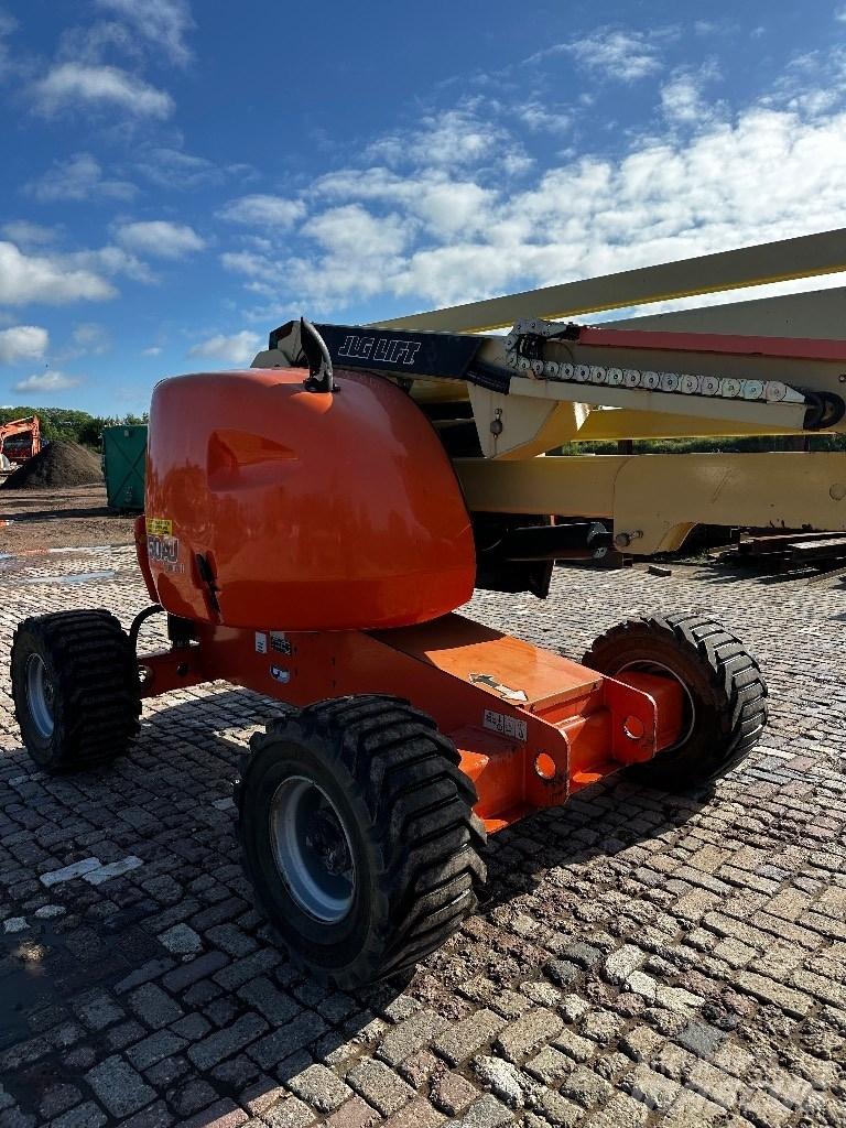 JLG 450 AJ II Kĺbové plošiny