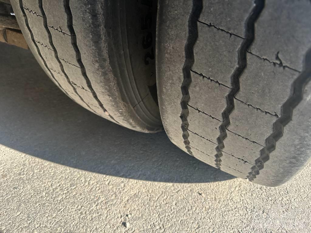 Knapen K 100 Návesy s pohyblivou podlahou