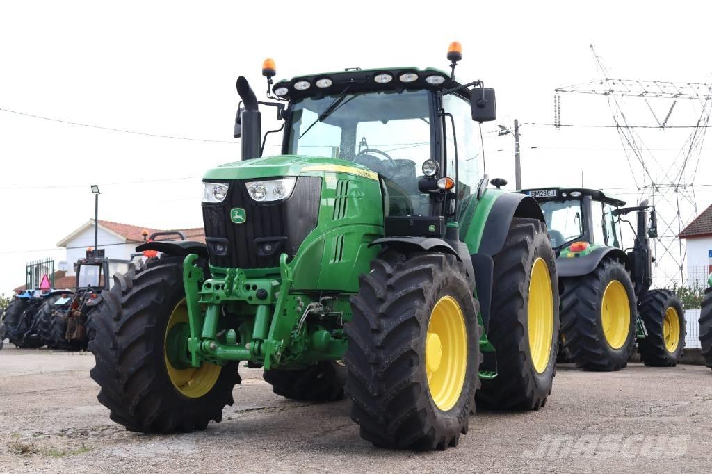 John Deere 6195 R Traktory