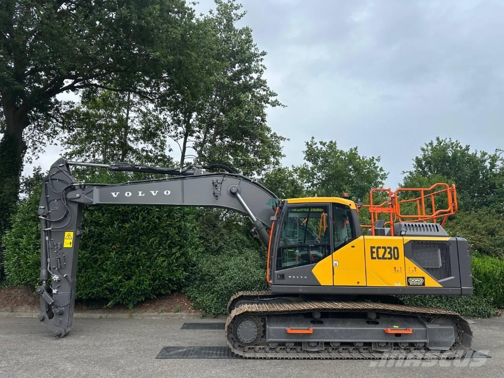 Volvo EC 220 EL Pásové rýpadlá