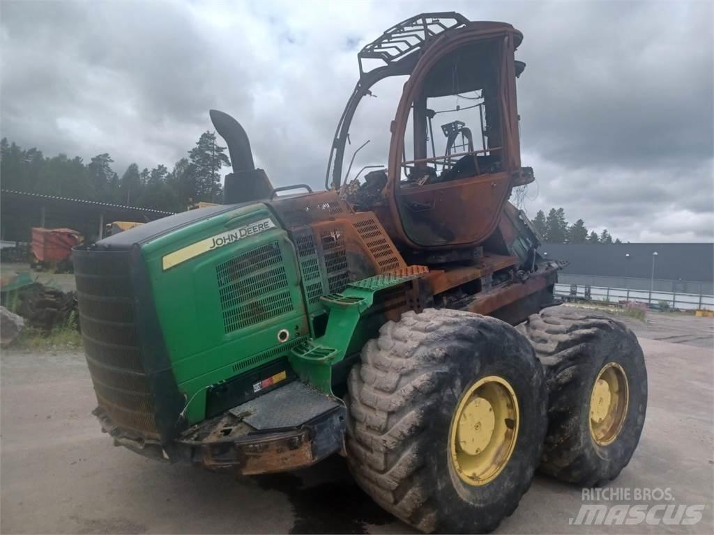 John Deere 1910G Lesné traktory