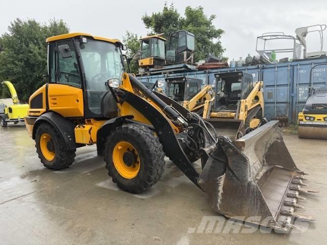 JCB 409 Kolesové nakladače