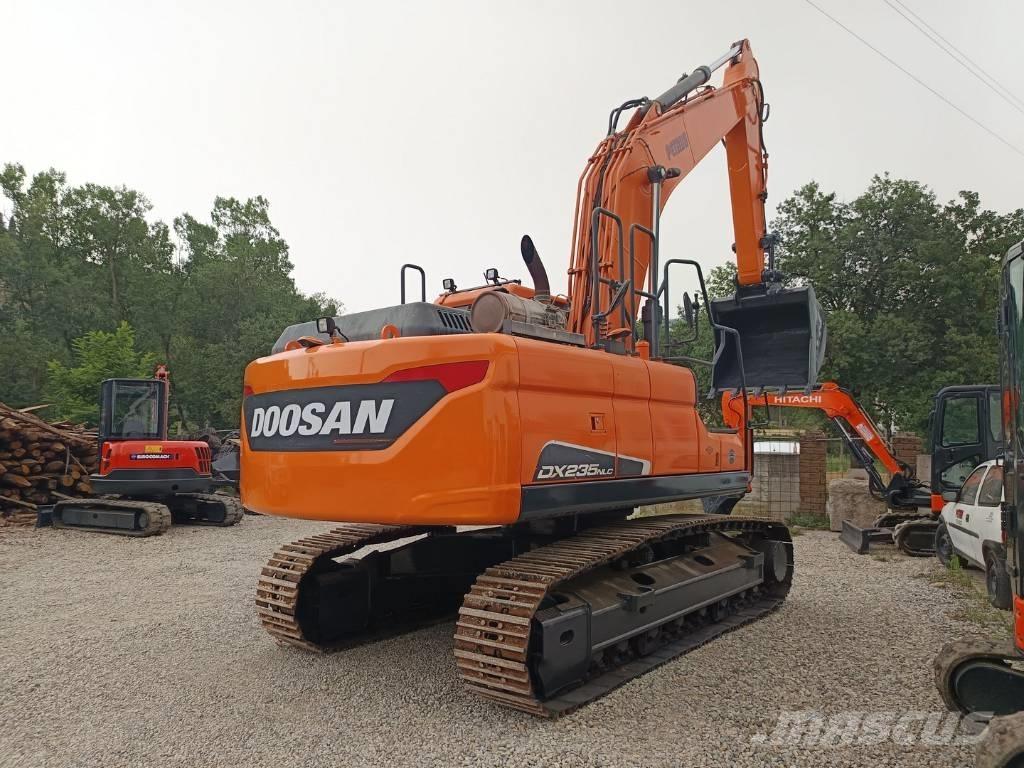 Doosan DX 235 NLC-5 Pásové rýpadlá