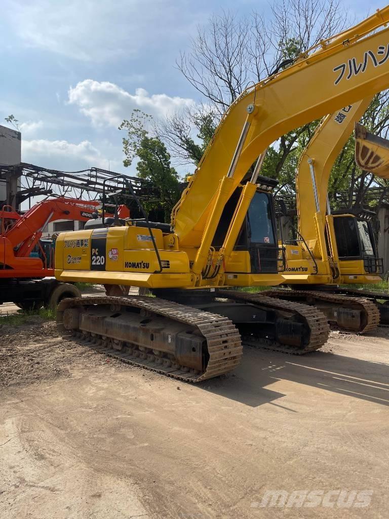 Komatsu pc220-8 Pásové rýpadlá