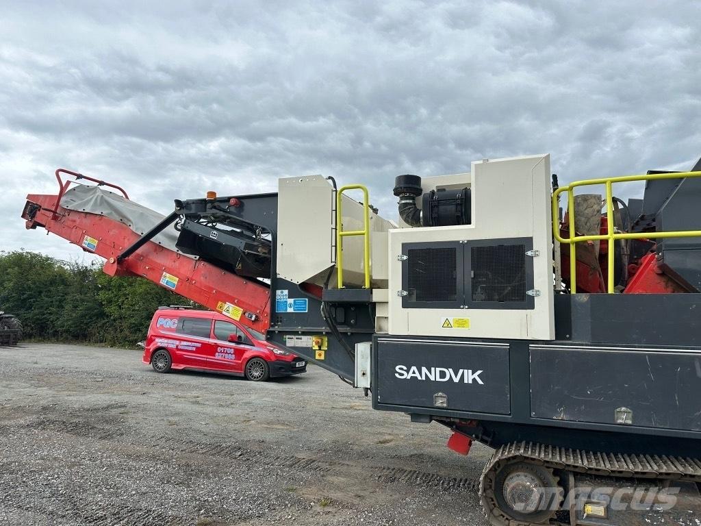 Sandvik QJ 241 Mobilné drviče