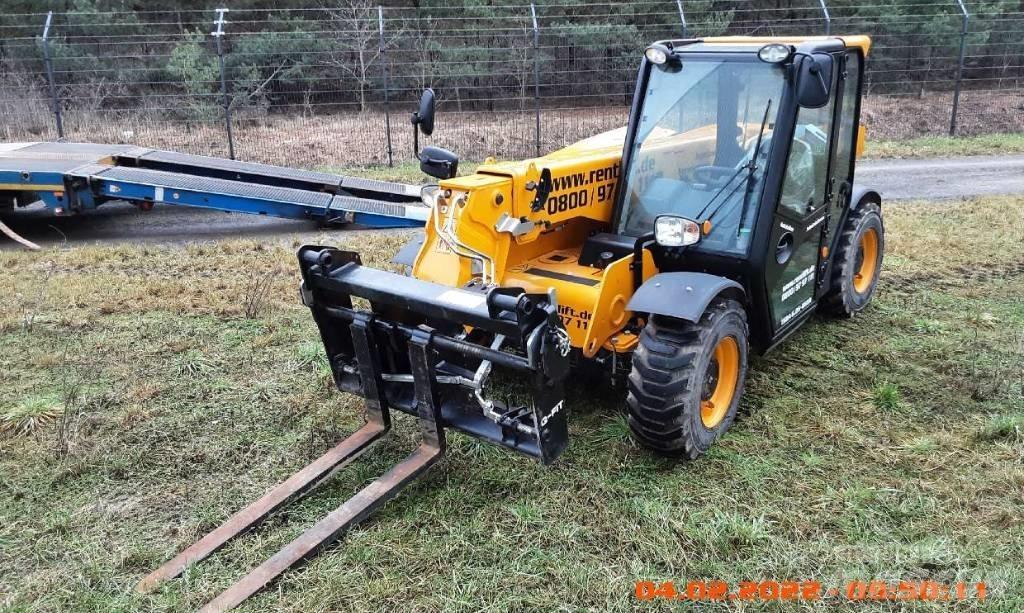 JCB 525-60 Teleskopické manipulátory