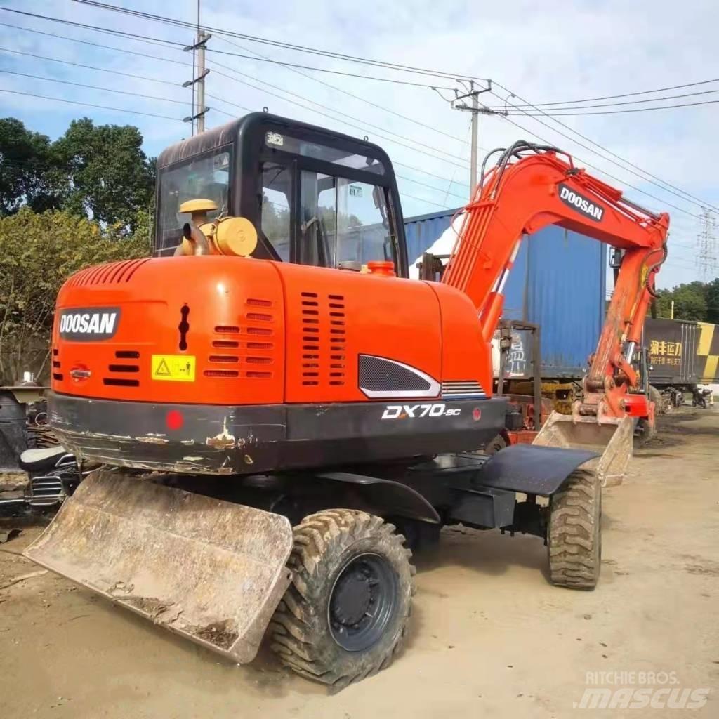 Doosan DX70W-9C Kolesové rýpadlá