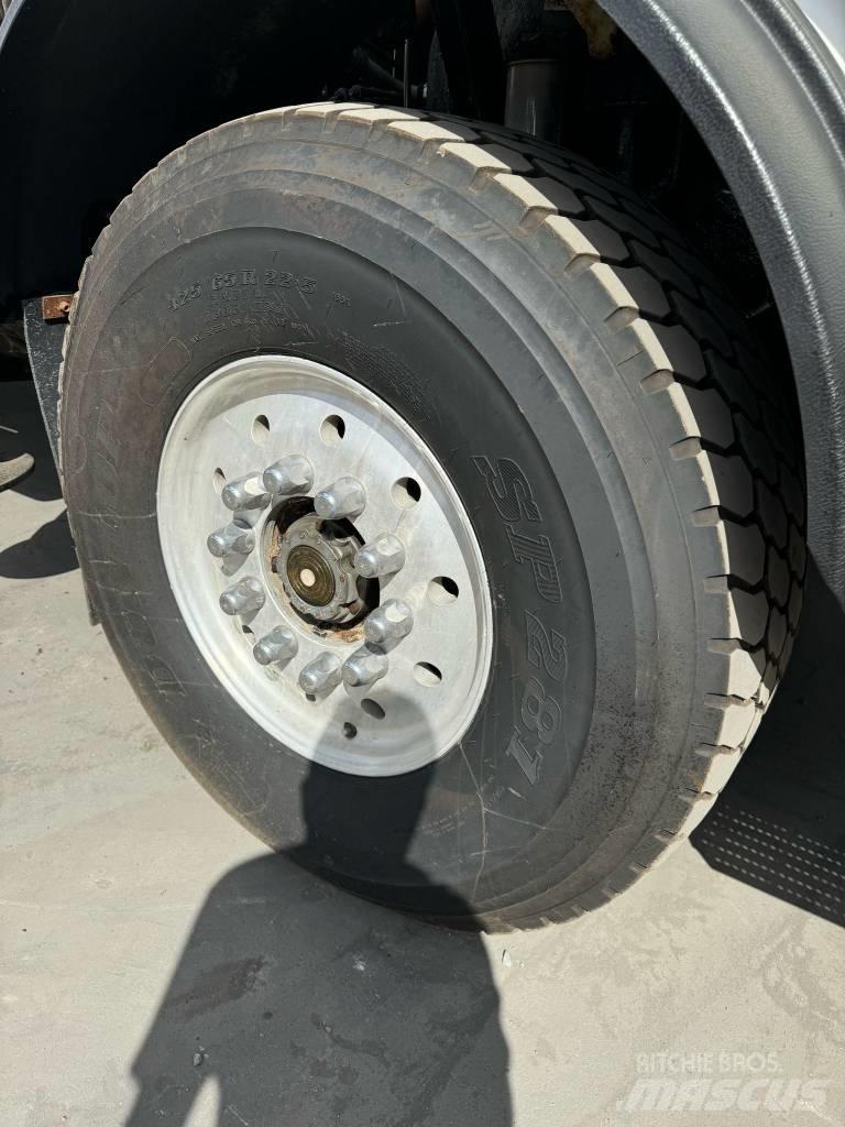 Mack MR 688 S Ďalšie nákladné vozidlá