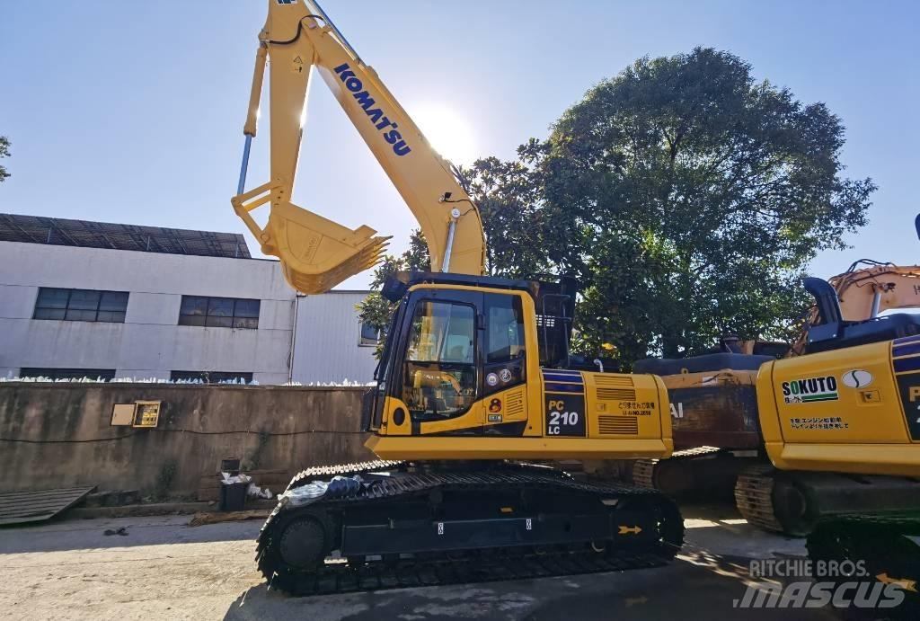 Komatsu PC210LC Pásové rýpadlá