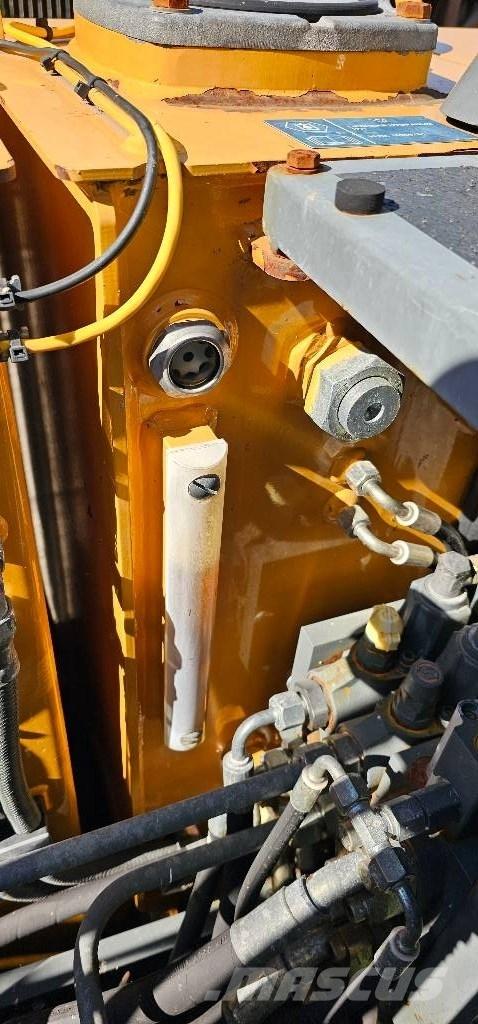 Liebherr LH 22 M Stroje pre manipuláciu s odpadom