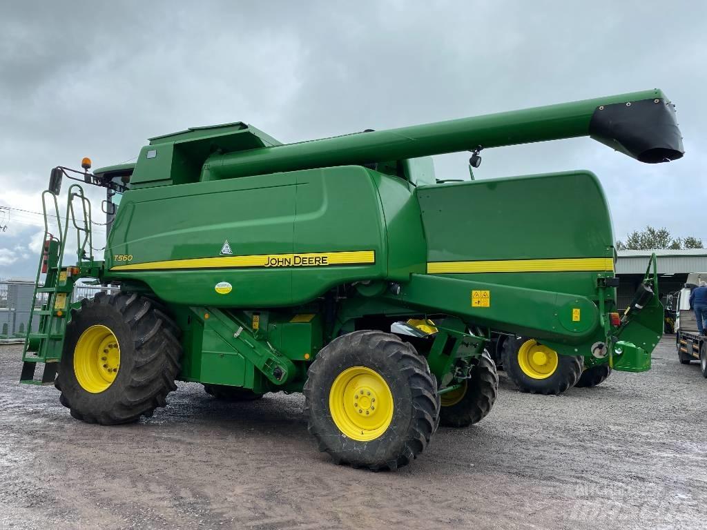 John Deere T 560 Kombinované zberacie stroje