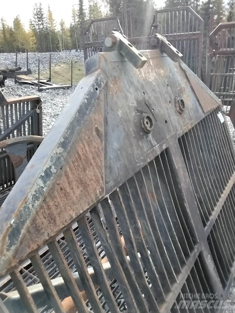 Valmet 860.4 Ďalšie komponenty