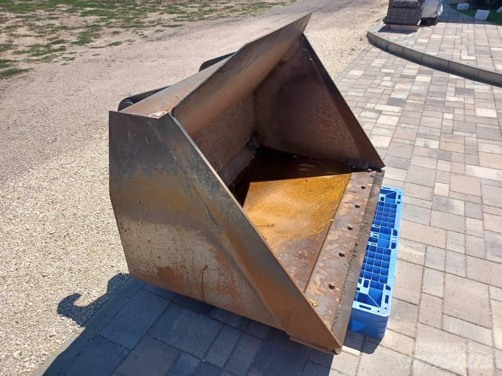  Rakodókanál Egyeb Ďalšie nakladače, rýpadlá a príslušenstvo