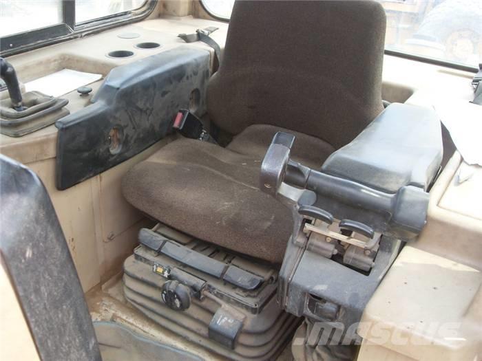 CAT D 6 M LGP Pásové dozéry