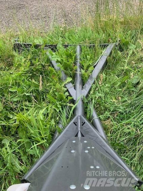 CLAAS BALE TWISTER Lisy na okrúhle balíky