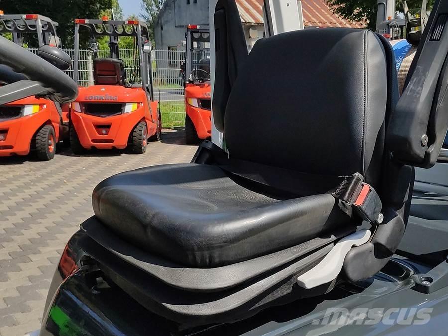 Nissan U1D2A25LH LPG vozíky