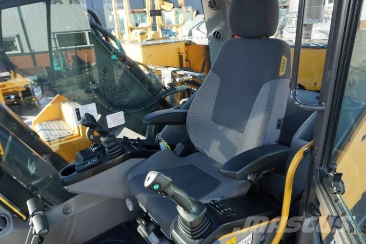 Volvo EC 250 E NL Pásové rýpadlá