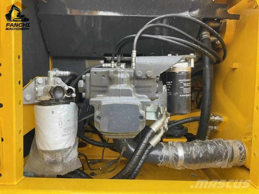 Komatsu PC240 Pásové rýpadlá