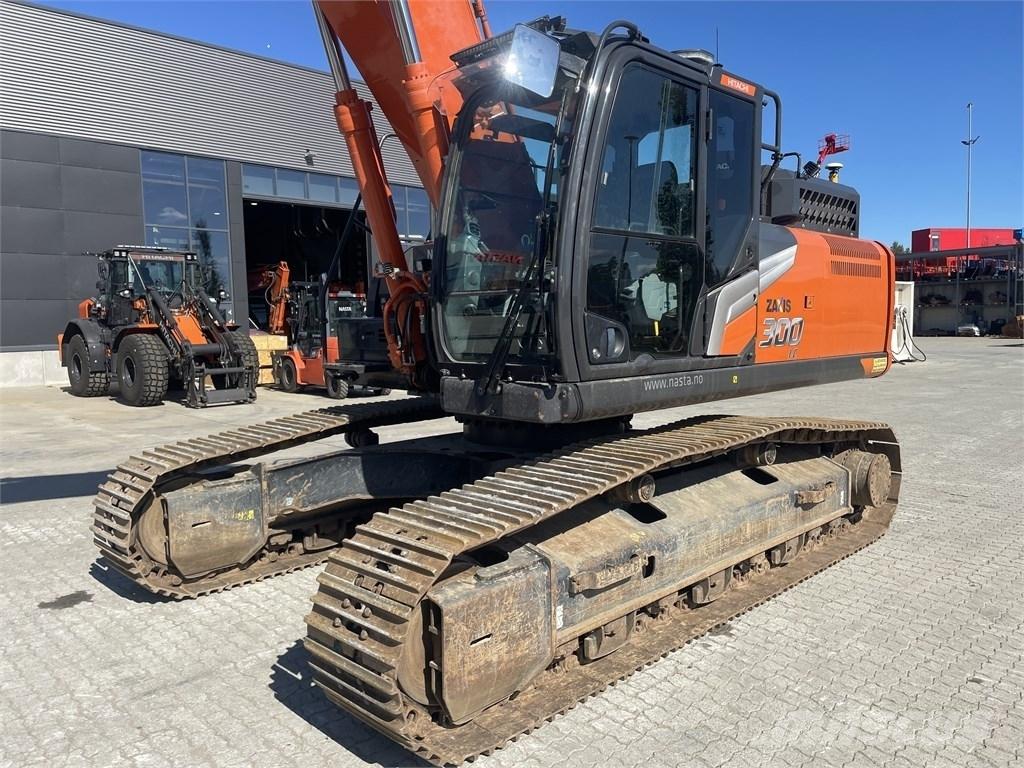 Hitachi ZX 300 LC-7 Pásové rýpadlá