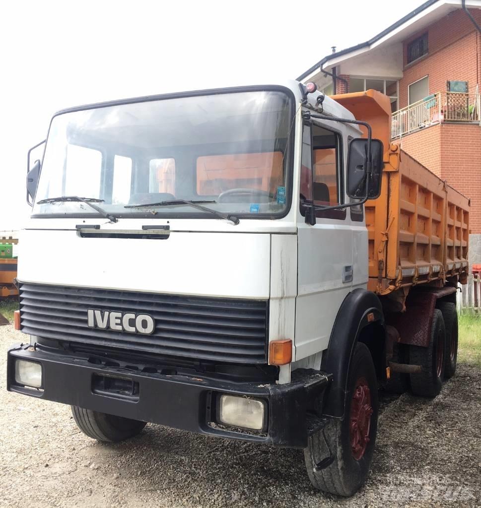 Iveco 330-26 Sklápače