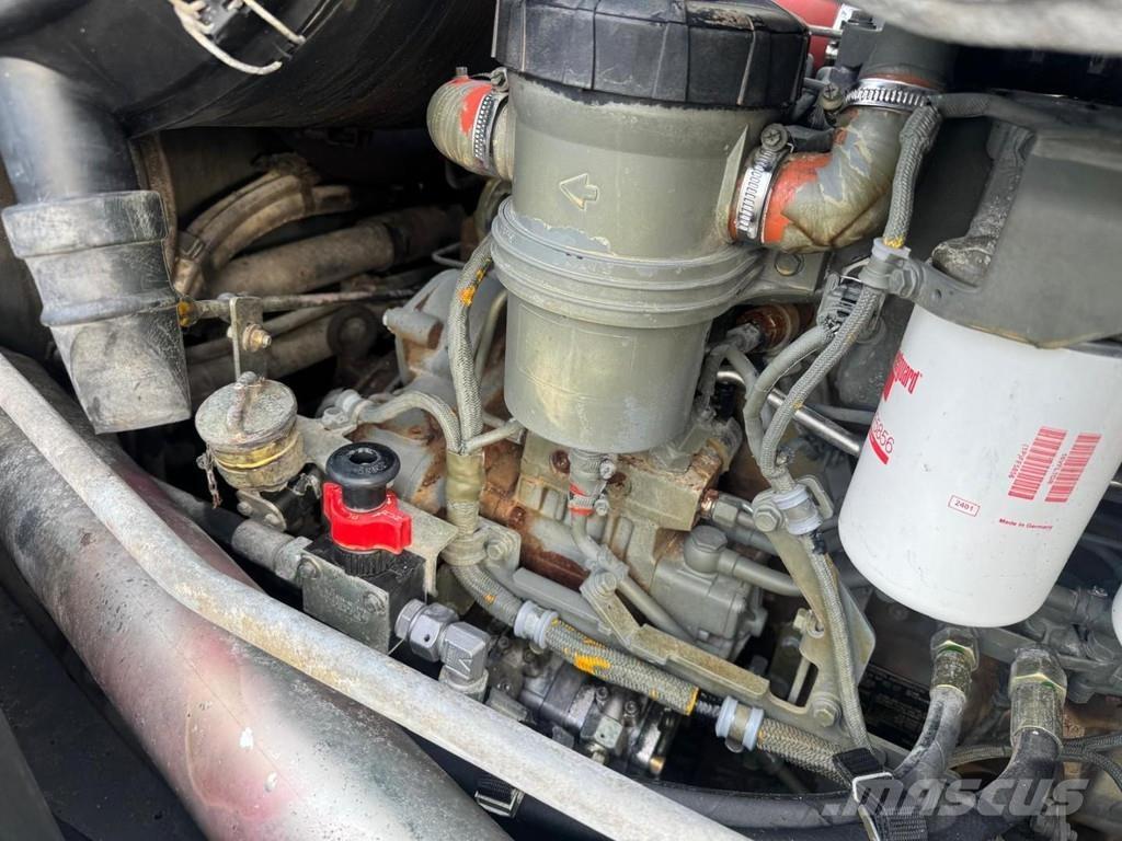 Sennebogen 818M Stroje pre manipuláciu s odpadom