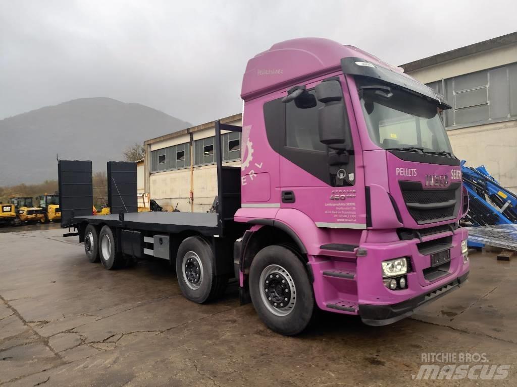 Iveco STRALIS 320S46 Valník s navijakom