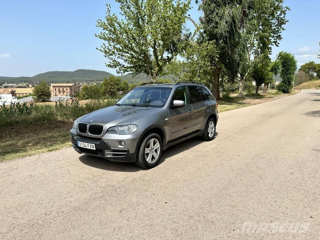 BMW X5 3.0D Automobily