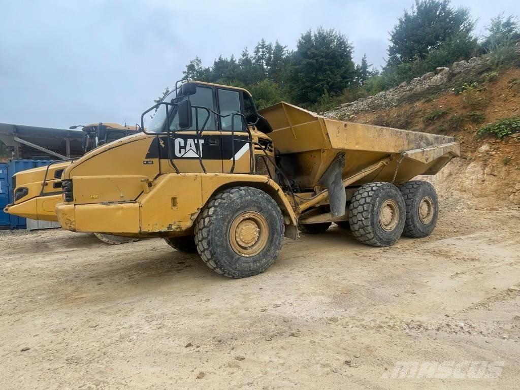 CAT 730 Kĺbové nákladné autá