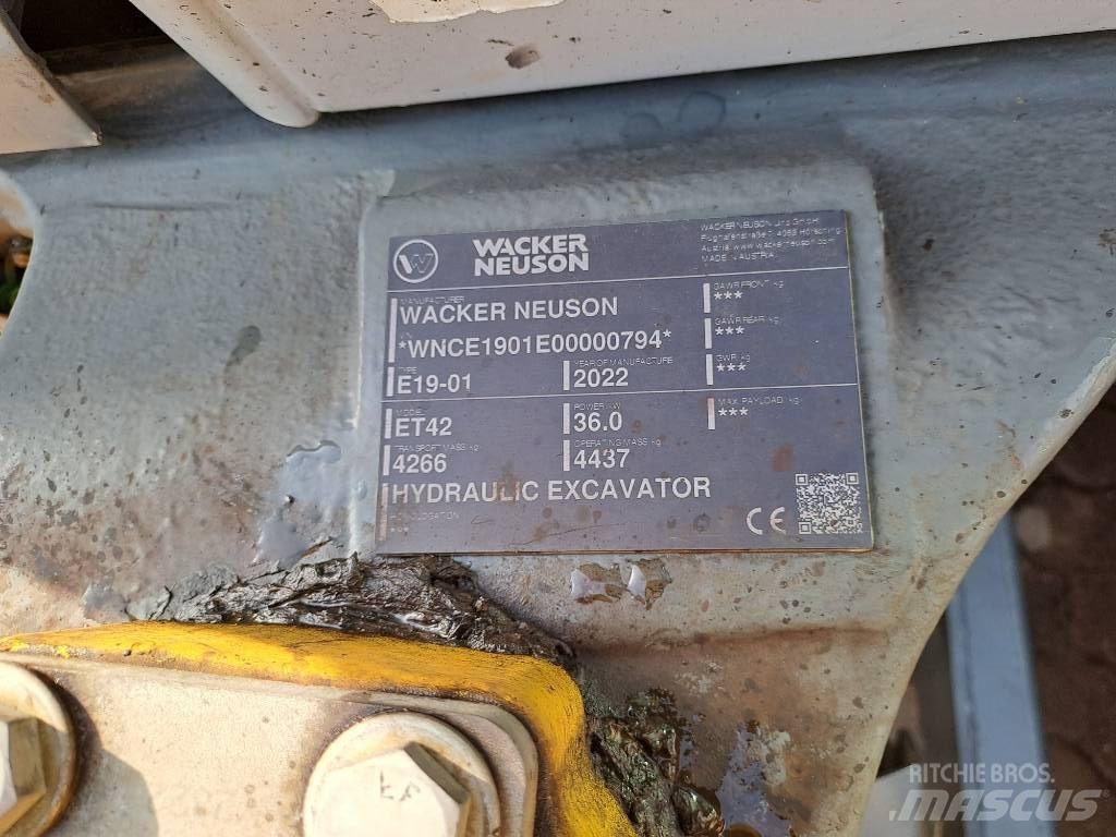 Wacker Neuson ET42 Pásové rýpadlá