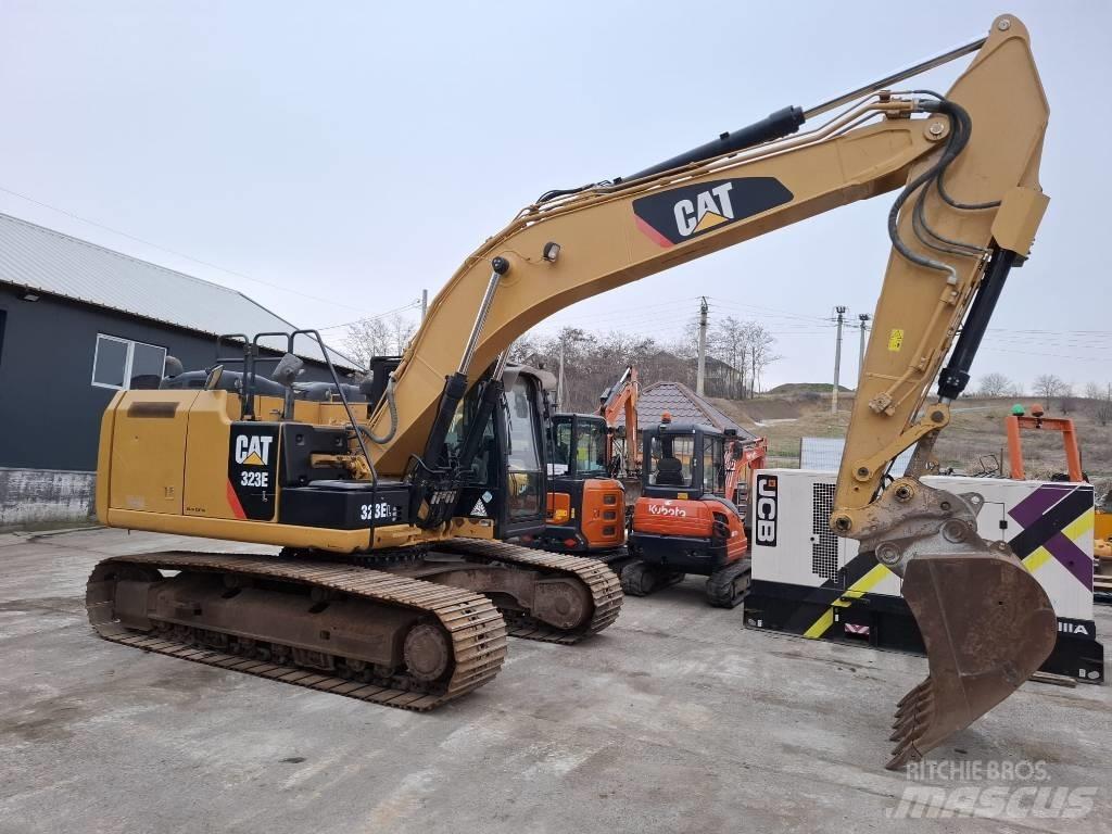 CAT 323 EL Pásové rýpadlá