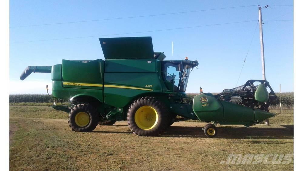 John Deere S 670 Kombinované zberacie stroje