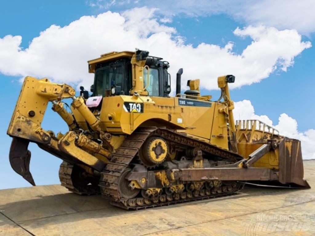 CAT D 8 T Pásové dozéry