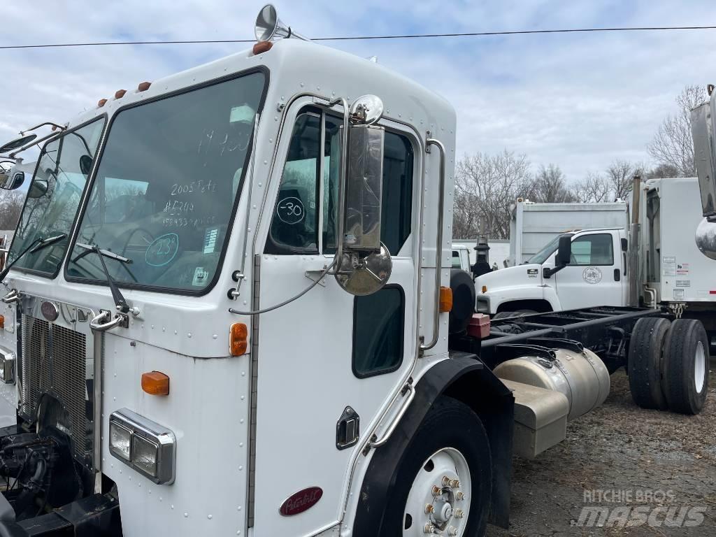 Peterbilt 320 Nákladné vozidlá bez nadstavby