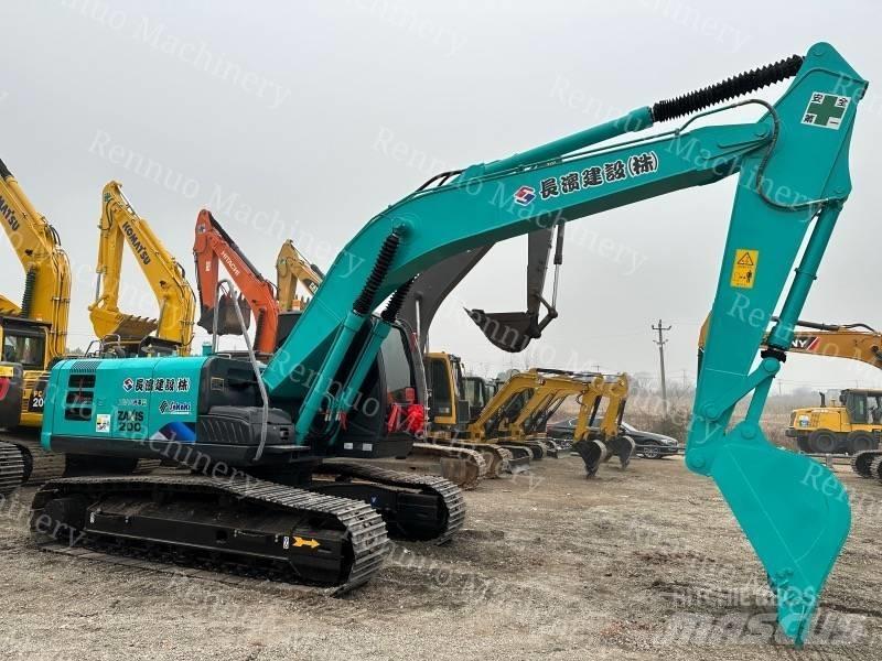 Hitachi ZX 200 Pásové rýpadlá