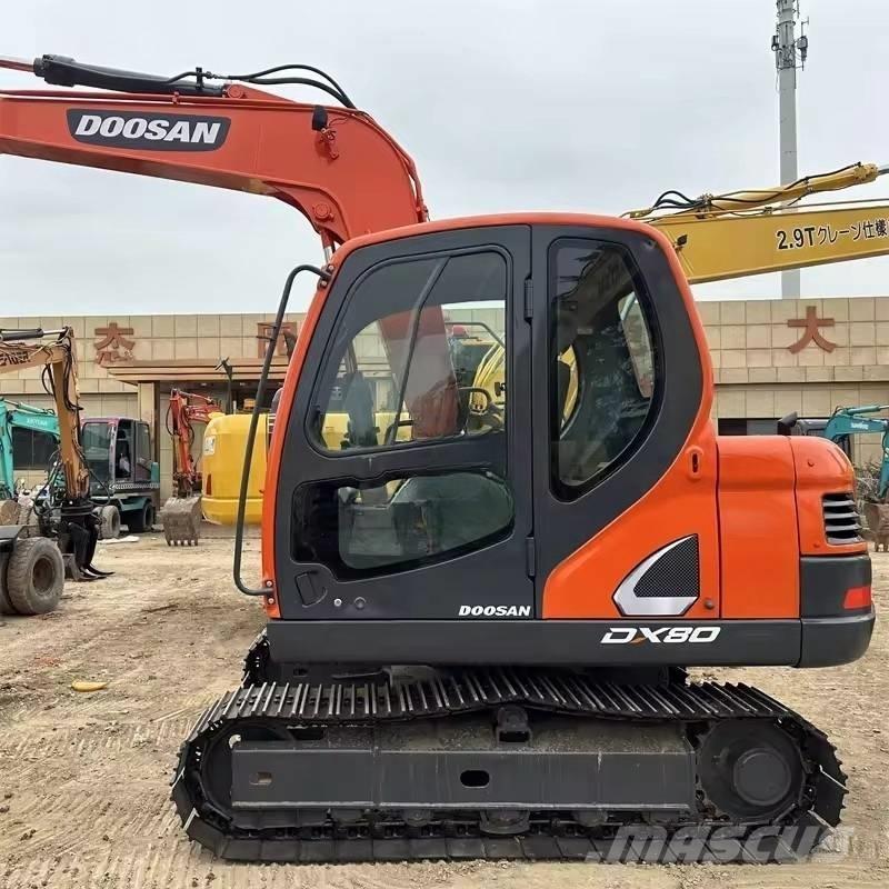 Doosan DX 80 Midi rýpadlá 7 t - 12 t