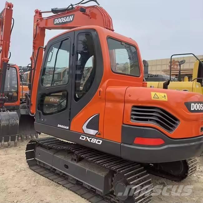 Doosan DX 80 Midi rýpadlá 7 t - 12 t