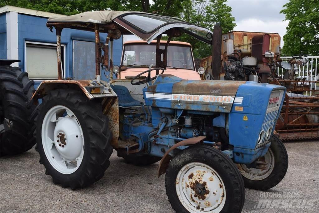 Ford 2000 Traktory