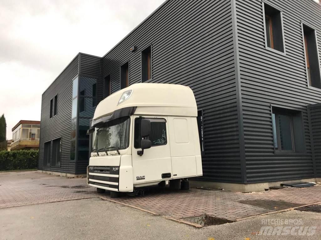 DAF XF 105 Euro 5 Kabíny a interiér