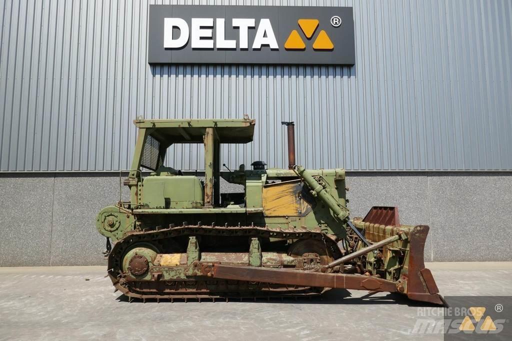 CAT D7F Ex-army Pásové dozéry