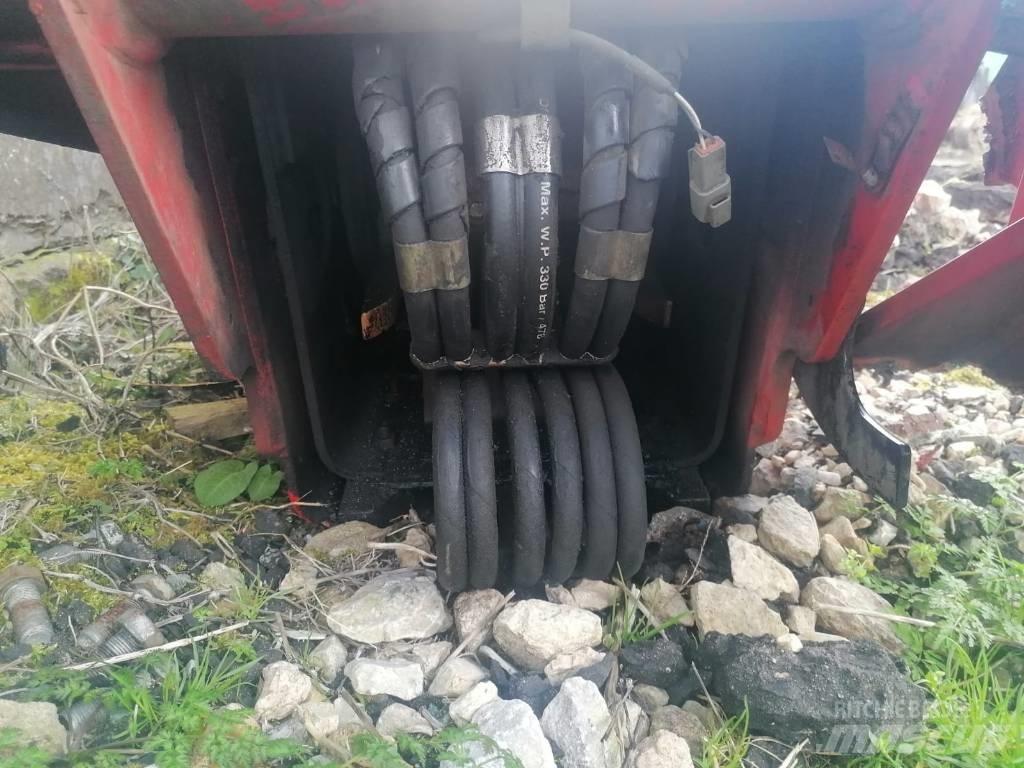 Manitou MT 1740 arm Výložníky a lyžice