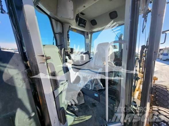 CAT 140M Grejdery