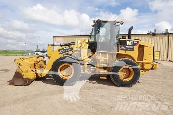 CAT 928H Kolesové nakladače
