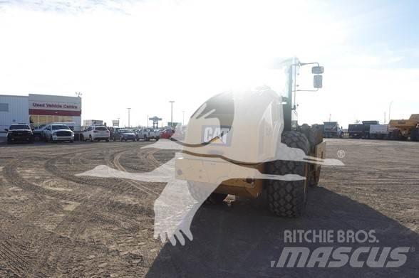 CAT CS54B Ťahačové valce