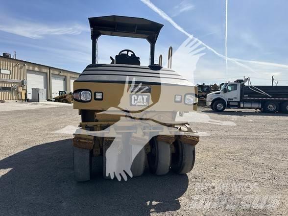 CAT CW14 Pneumatikové valce