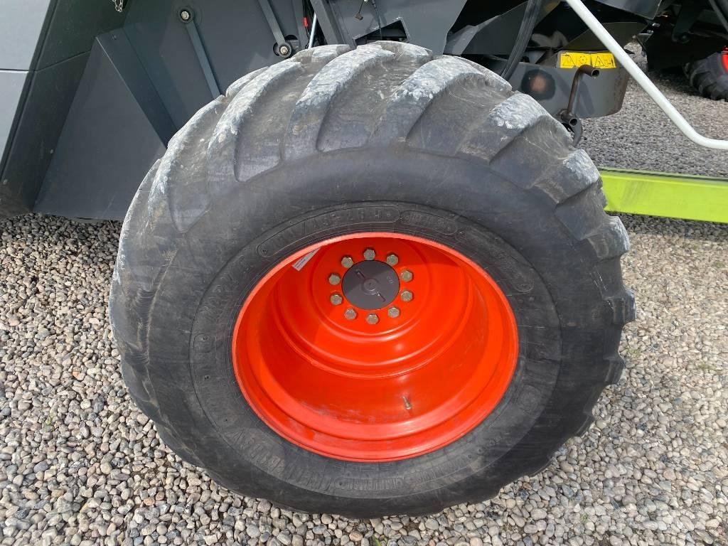 CLAAS LEXION 600 Kombinované zberacie stroje