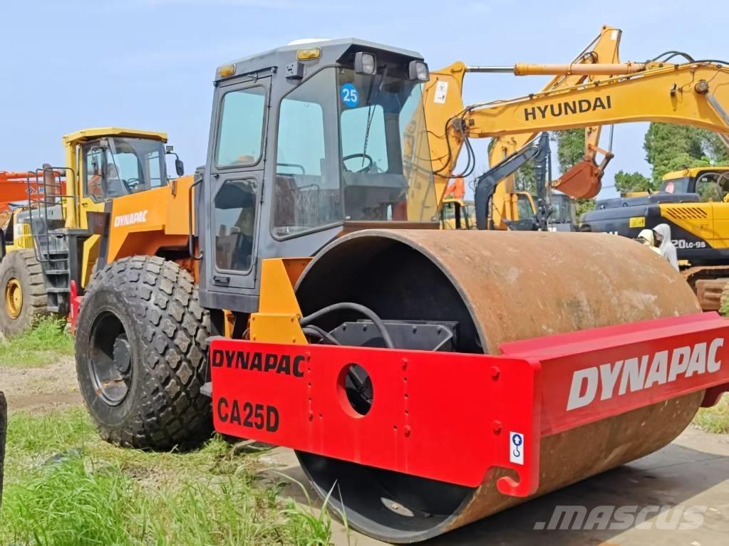 Dynapac CA 25 D Ťahačové valce